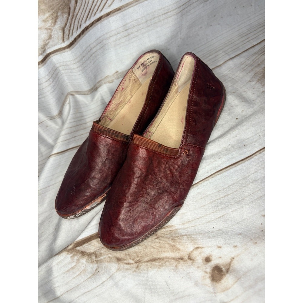 Frye Women's 8M Burgundy Red Leather Ballet Flats Slip On‎ Shoes Distressed